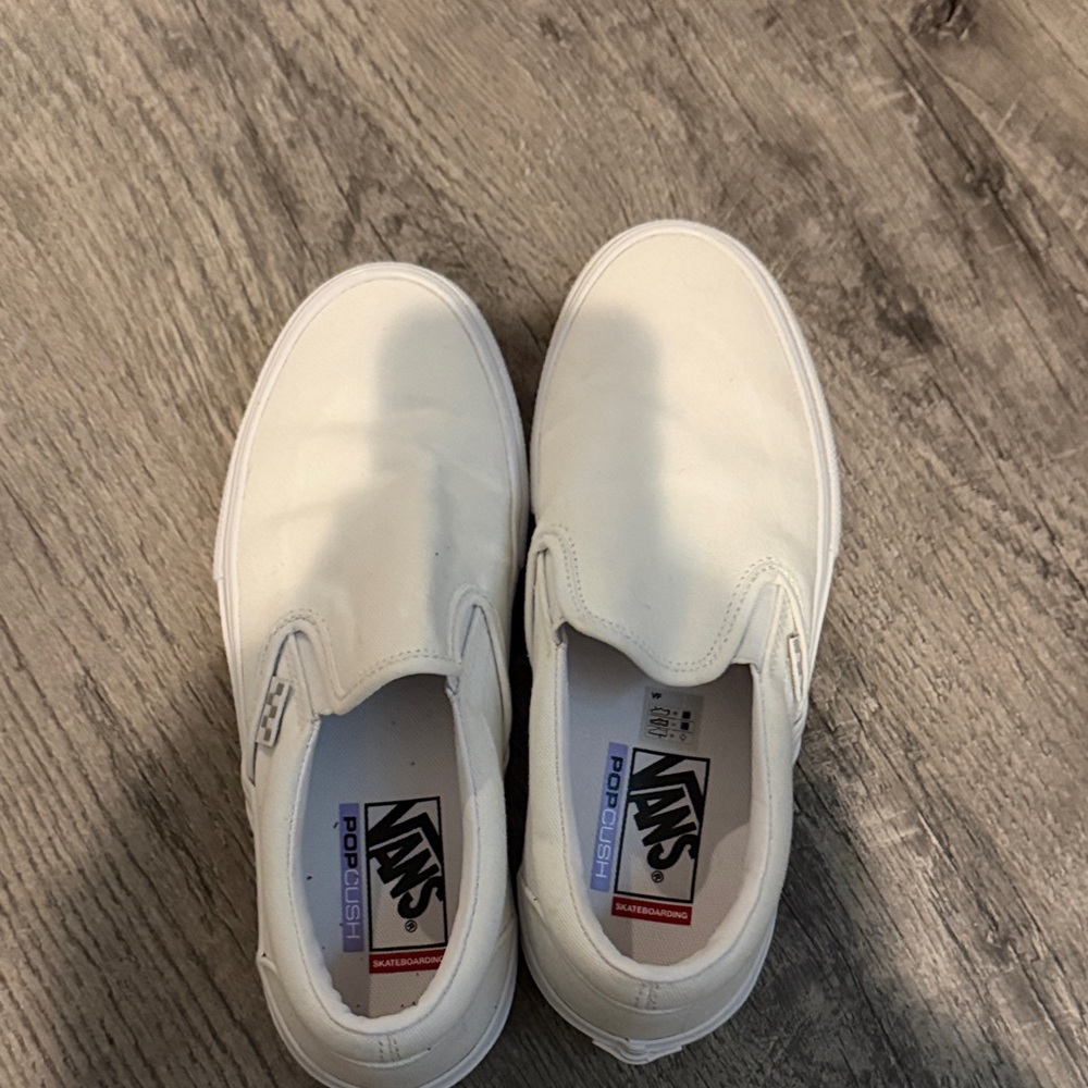 Vans White Slip-On Shoes (barely to never used) - Picture 5 of 6